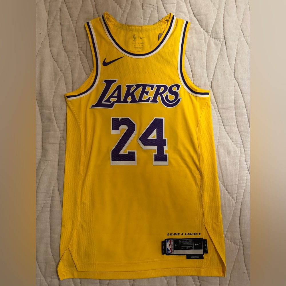 Nike Icon Edition Yellow Jersey - NBA Authentic. Kobe Bryant. Size Small. NWT.